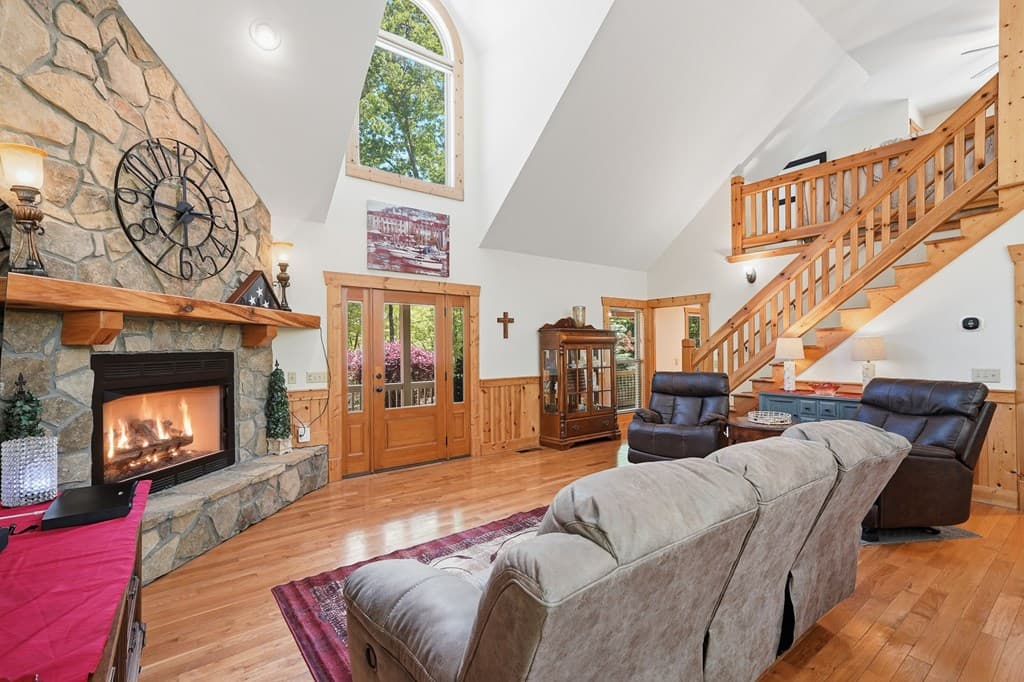 789 Gateway Drive, Ellijay GA 30540 - Photo