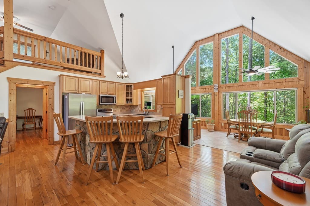 789 Gateway Drive, Ellijay GA 30540 - Photo