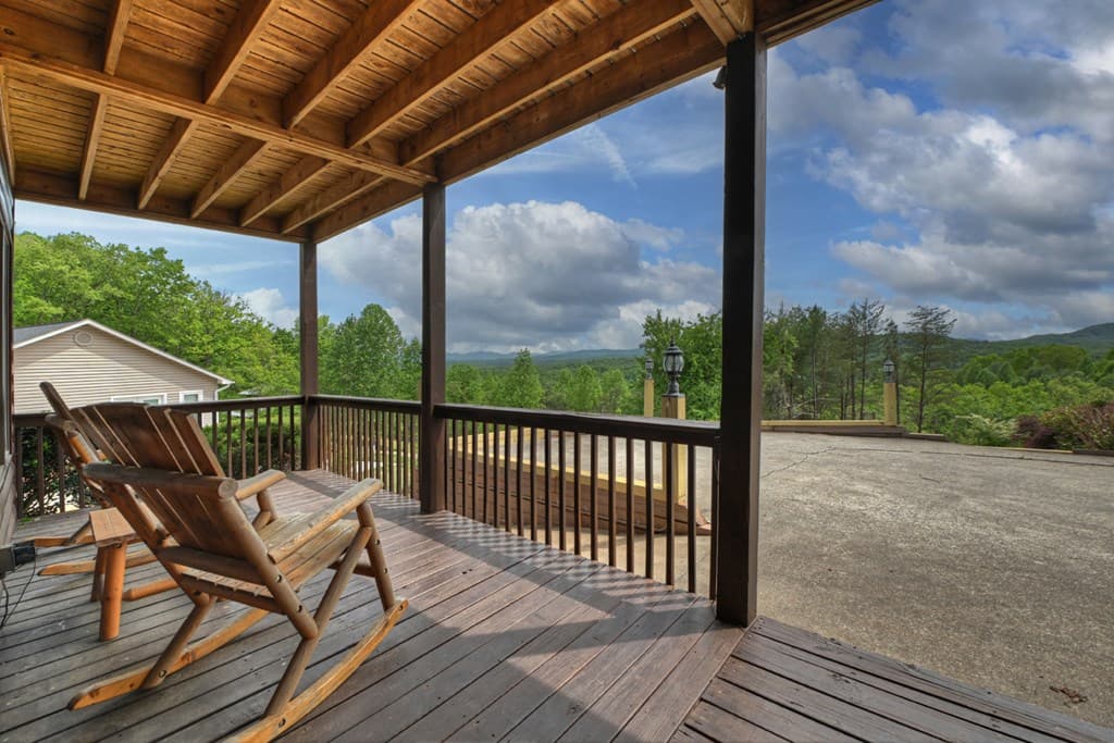 205 Lookout Drive, Blue Ridge GA 30513 - Photo