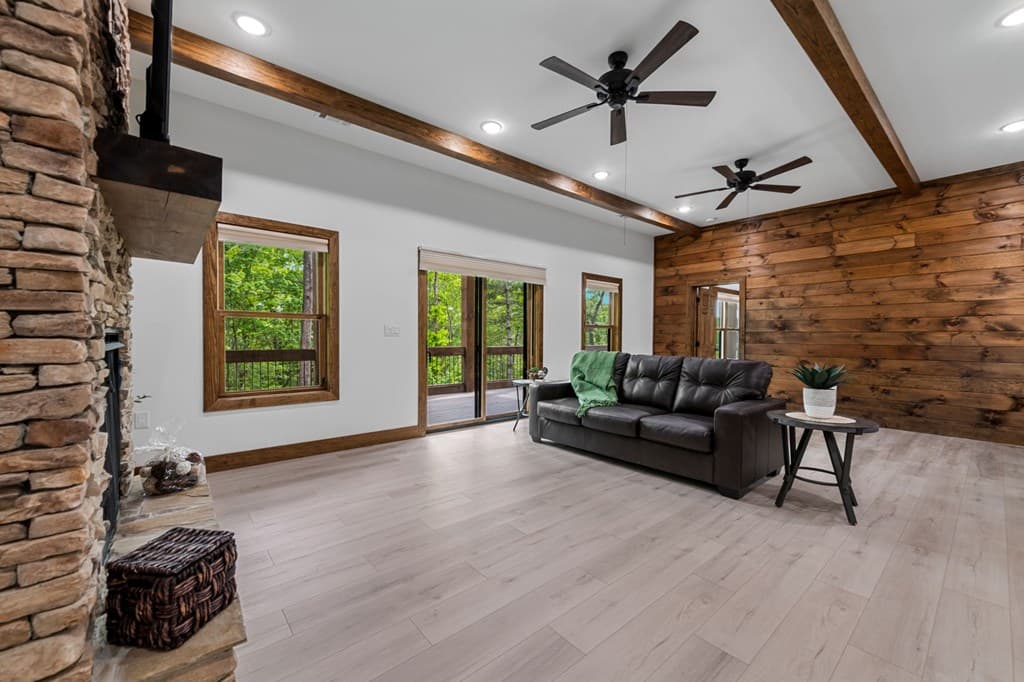 60 Weeks Lane, Ellijay GA 30540 - Photo