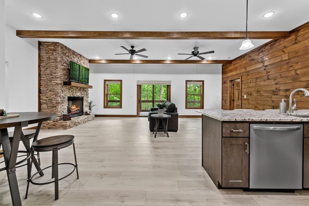 60 Weeks Lane, Ellijay GA 30540 - Photo