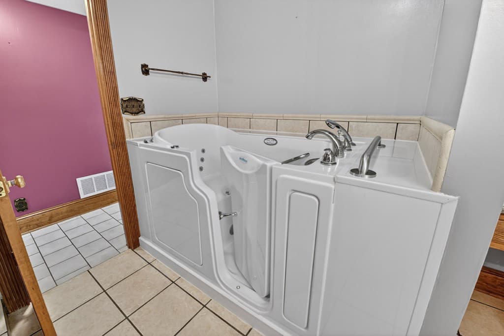 196 Westwoods Drive, Ellijay GA 30540 - Photo
