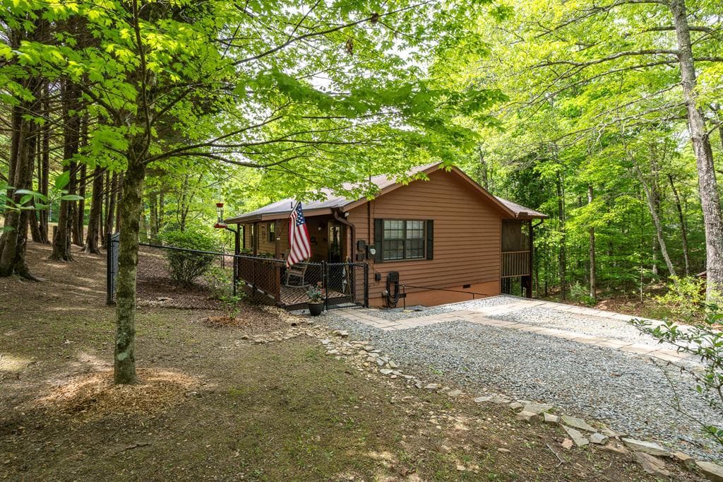 9 Settlers Crossing Way, Murphy NC 28906 - Primary photo