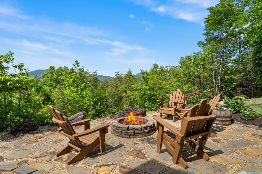 5125 Mineral Springs Road, Young Harris GA 30582 - Photo