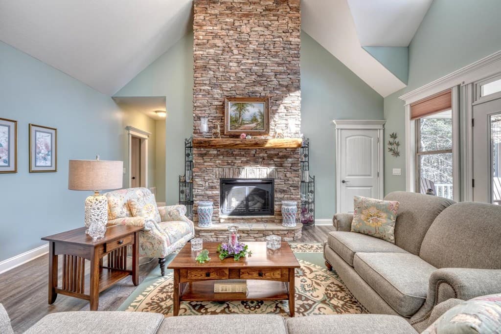 731 Owen Vista Drive, Blairsville GA 30512 - Photo