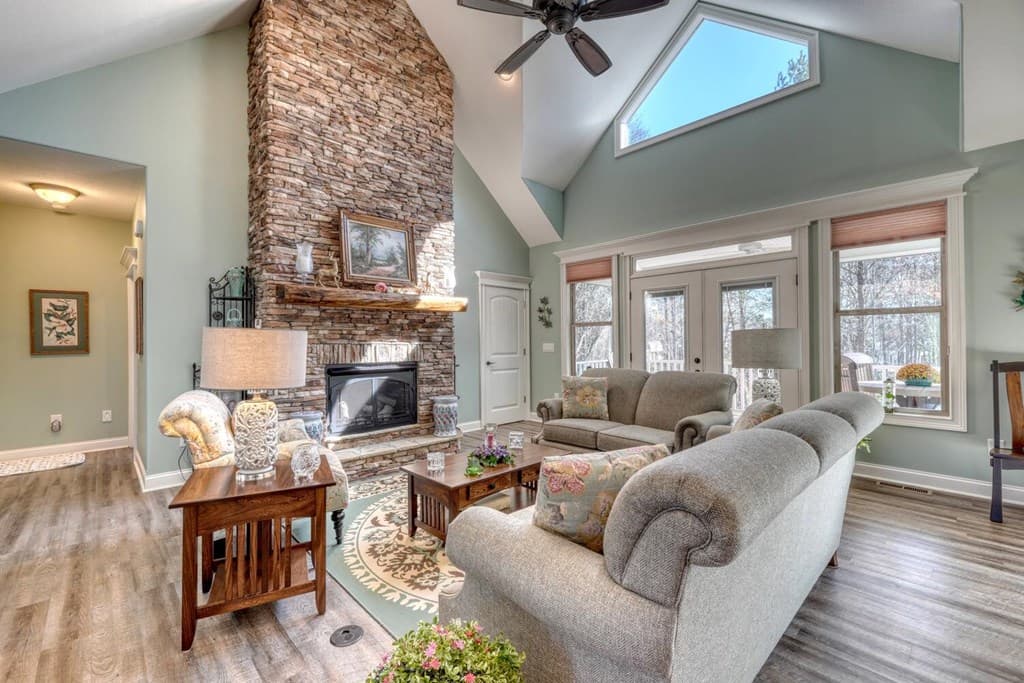 731 Owen Vista Drive, Blairsville GA 30512 - Photo