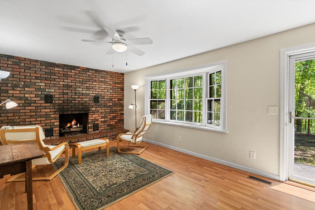 401 Guest Lane, Hayesville NC 28904 - Photo