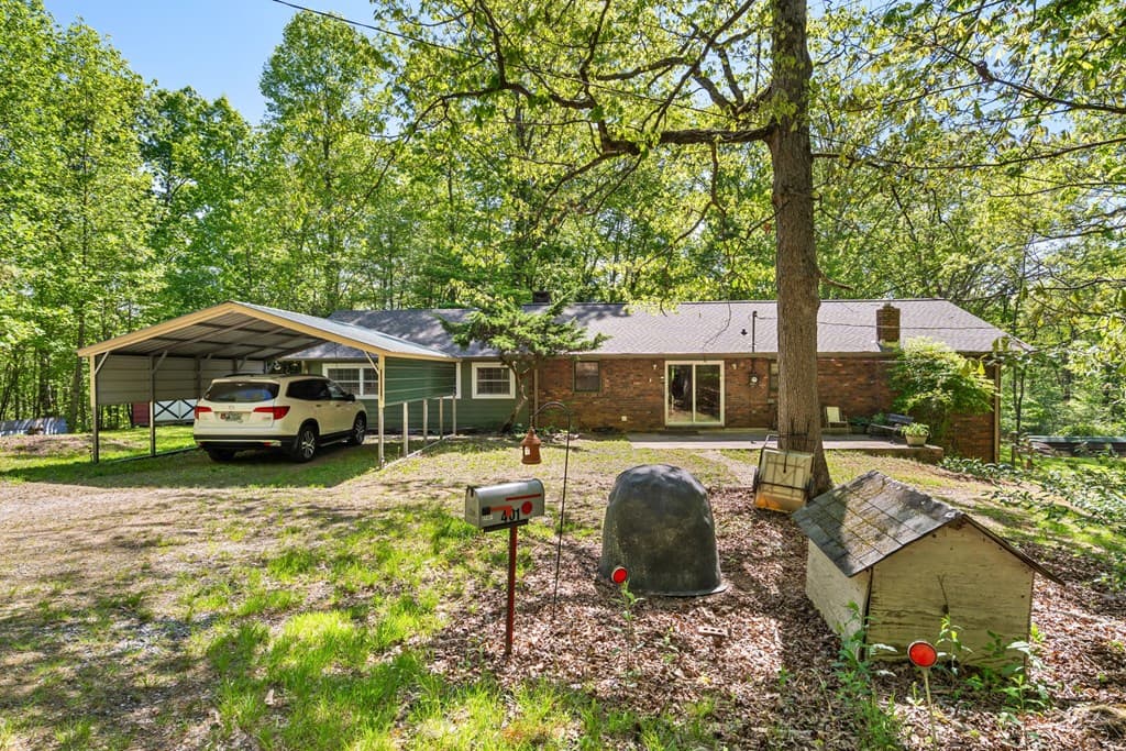 401 Guest Lane, Hayesville NC 28904 - Photo