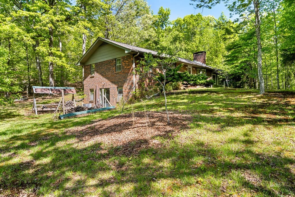 401 Guest Lane, Hayesville NC 28904 - Photo