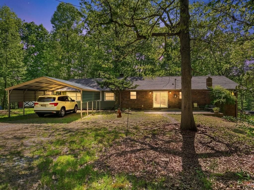 401 Guest Lane, Hayesville NC 28904 - Primary photo