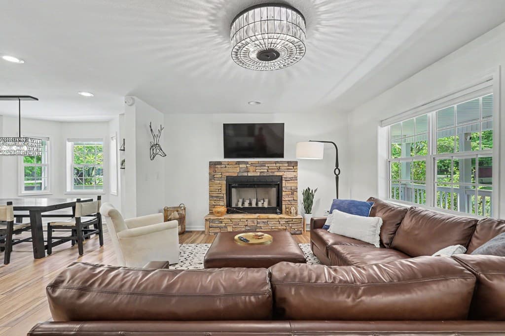 136 Madison Avenue, Blairsville GA 30512 - Photo