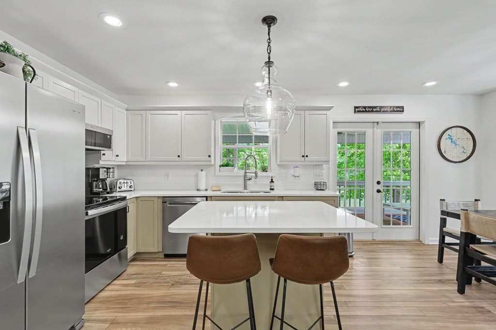 136 Madison Avenue, Blairsville GA 30512 - Photo