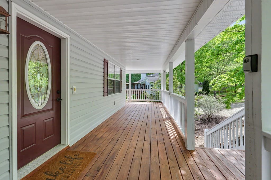 136 Madison Avenue, Blairsville GA 30512 - Photo