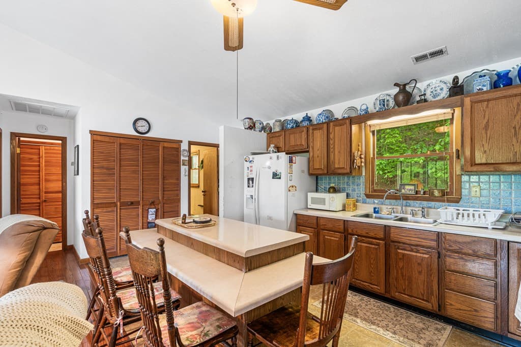 569 Sunnyside Shores, Hiawassee GA 30546 - Photo