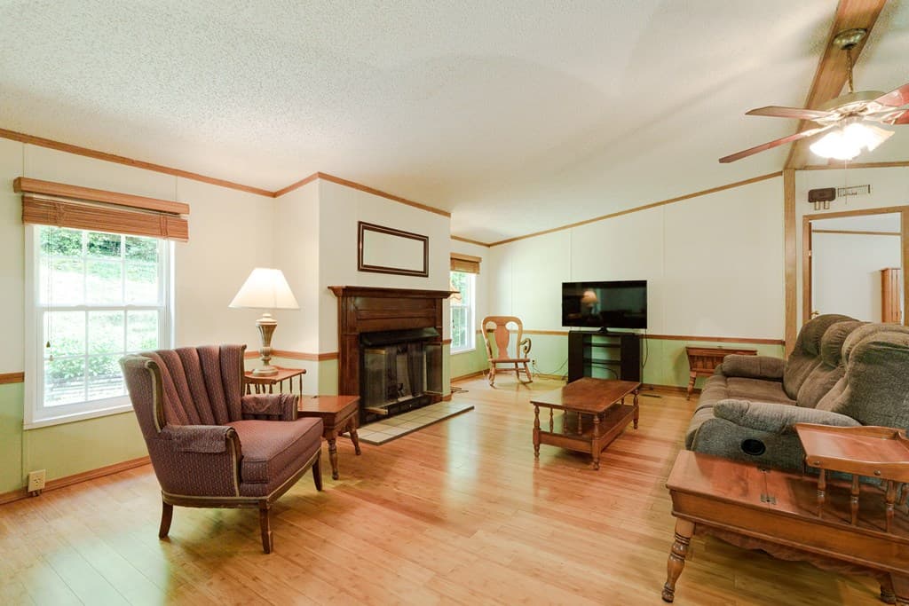 108 Dogwood Drive, Blairsville GA 30512 - Photo