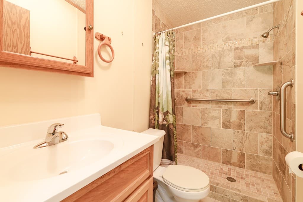 108 Dogwood Drive, Blairsville GA 30512 - Photo