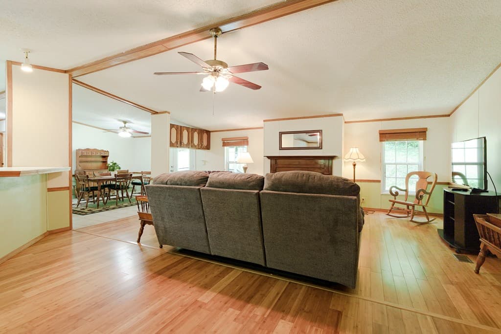 108 Dogwood Drive, Blairsville GA 30512 - Photo