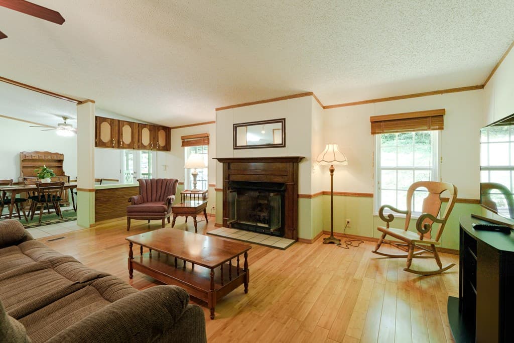 108 Dogwood Drive, Blairsville GA 30512 - Photo