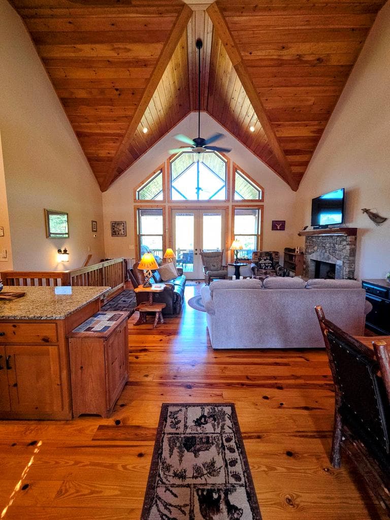182 Loop Lane, Blairsville GA 30512 - Photo