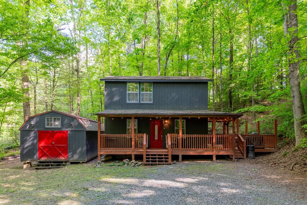 257 Pen Drive, Ellijay GA 30540 - Primary photo