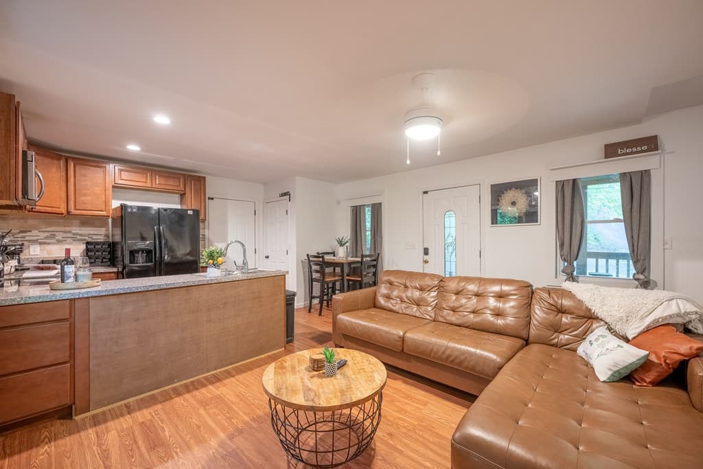 257 Pen Drive, Ellijay GA 30540 - Photo