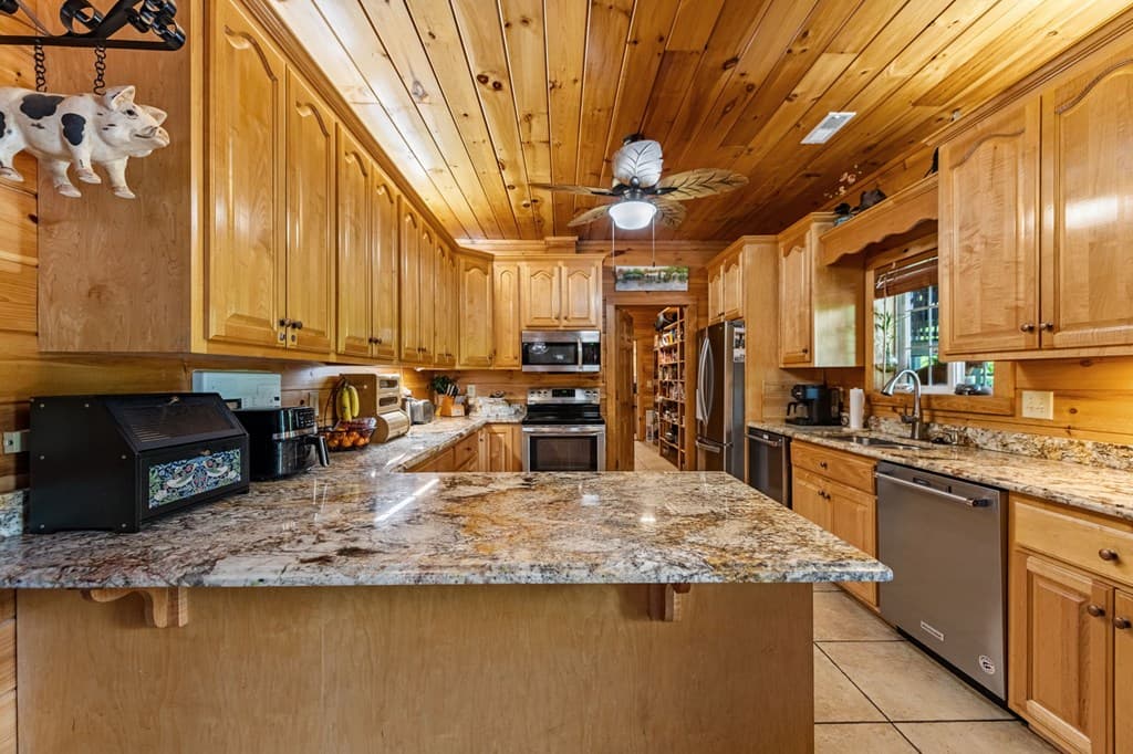 940 Knollwood Road, Mineral Bluff GA 30599 - Photo