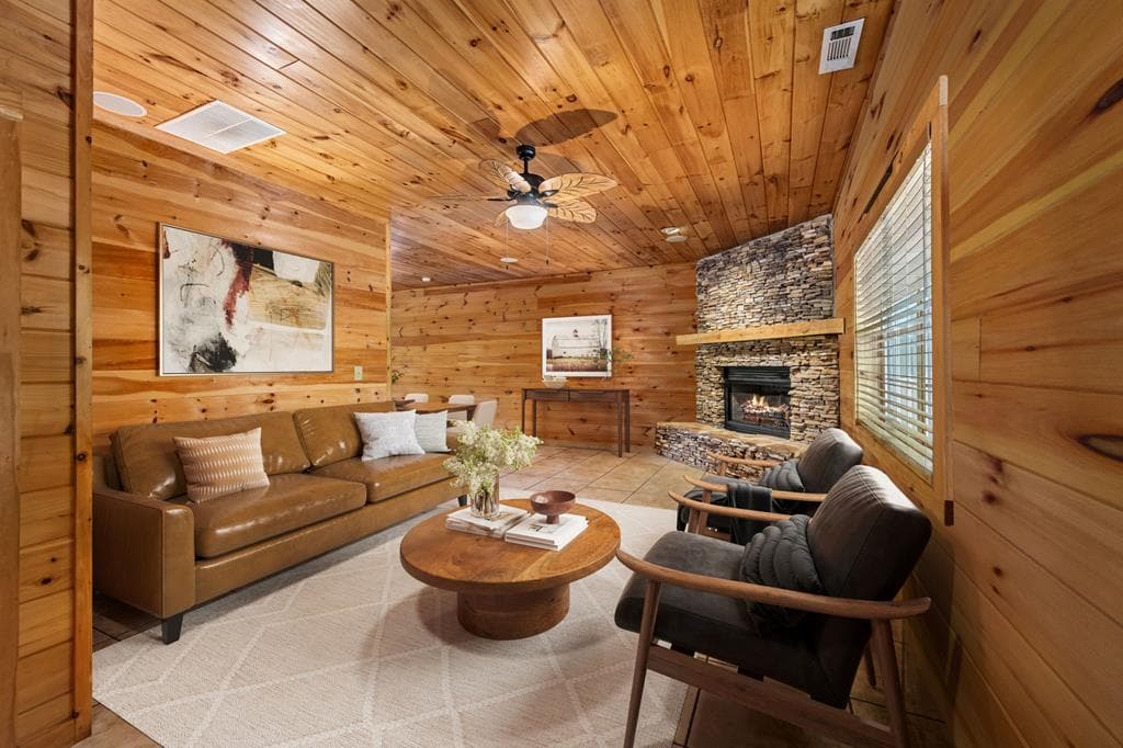 940 Knollwood Road, Mineral Bluff GA 30599 - Photo