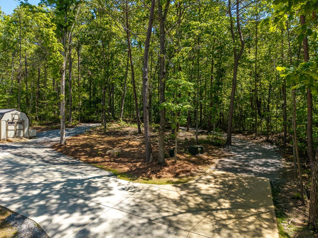 483 Linger Longer Drive, Ellijay GA 30540 - Photo