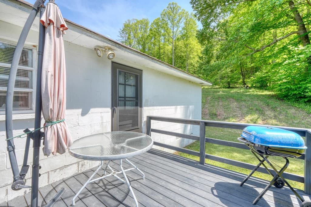 4706 Swallows Creek Road, Hiawassee GA 30546 - Photo
