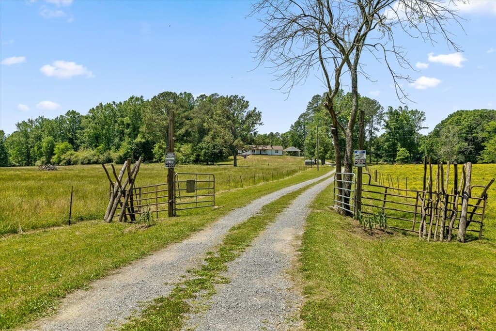 446 Brown Bridge Road, Chatsworth GA 30705 - Photo