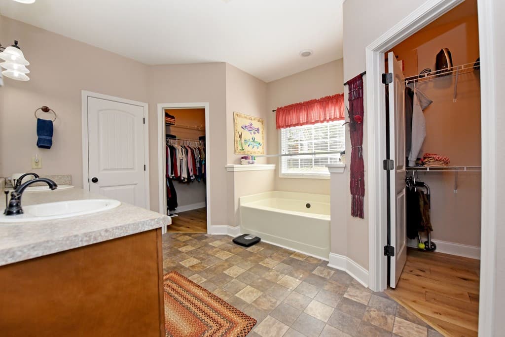 146 Creek Hollow Lane, Blairsville GA 30512 - Photo