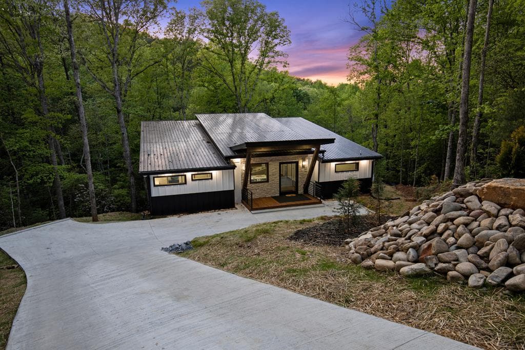 148 Brookwood Drive, Blue Ridge GA 30513 - Photo