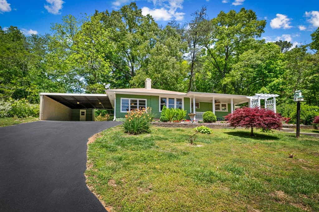 1211 Scenic Drive, Blue Ridge GA 30513 - Photo