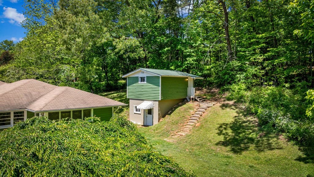 1211 Scenic Drive, Blue Ridge GA 30513 - Photo