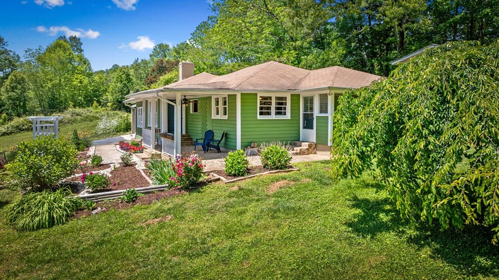 1211 Scenic Drive, Blue Ridge GA 30513 - Photo