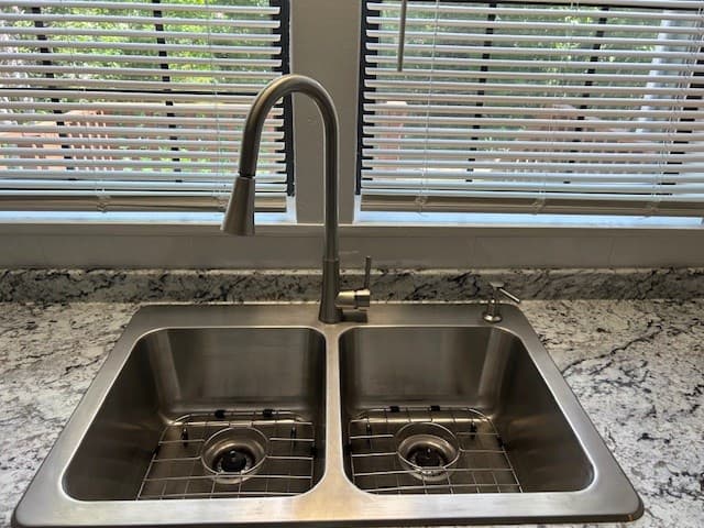 102 East Second St, Blue Ridge GA 30513 - Photo