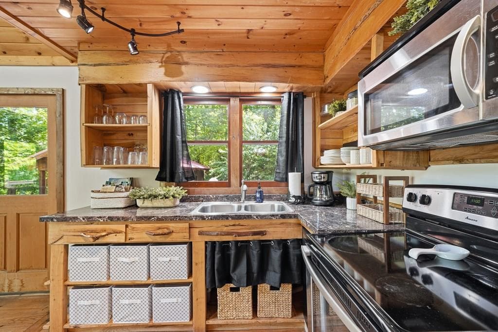 145 Rocky Top Road, Blue Ridge GA 30513 - Photo