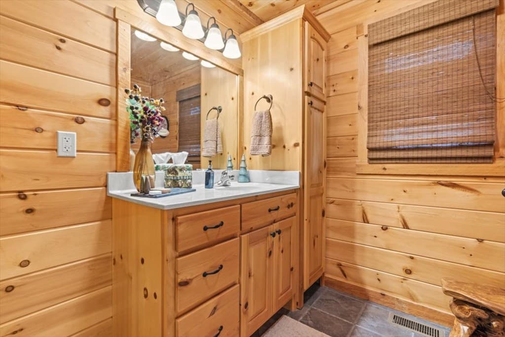61 Grove Lane, Ellijay GA 30540 - Photo