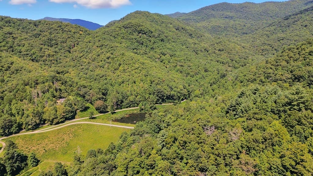 549 Travaden Trail, Hiawassee GA 30546 - Photo