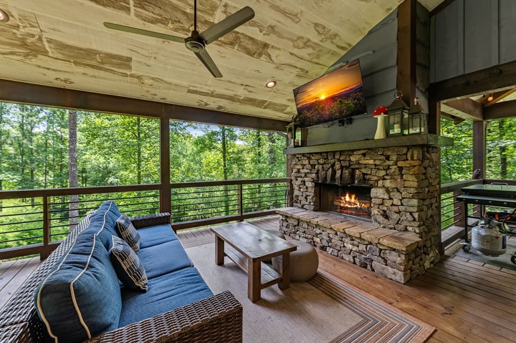 215 Twin Creeks, Blue Ridge GA 30513 - Photo