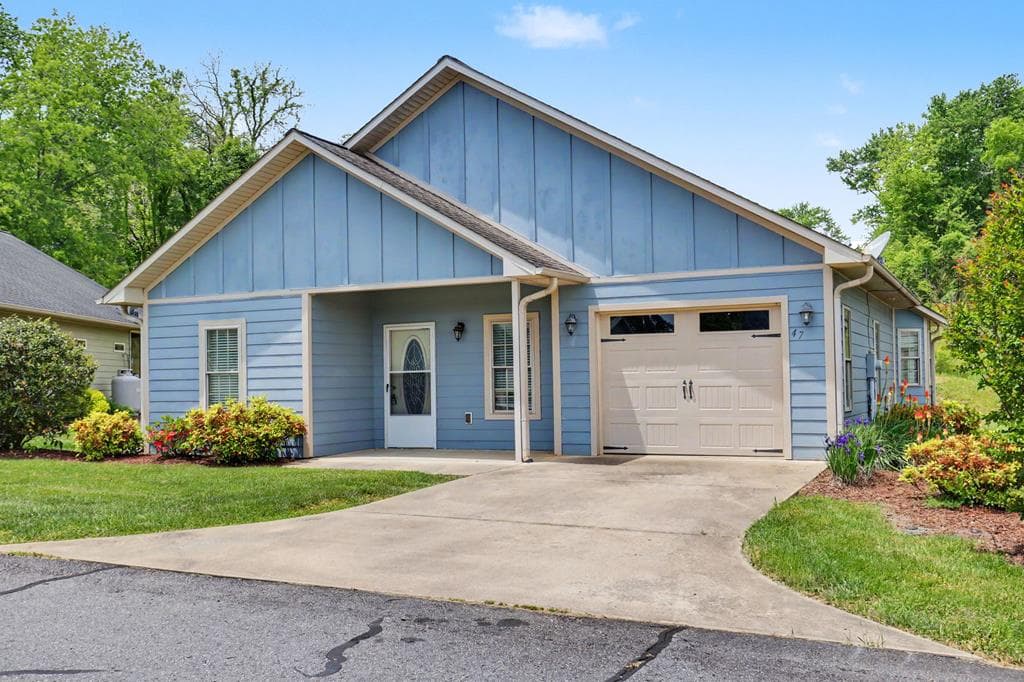 47 Riverwalk Circle, Hayesville NC 28904 - Primary photo