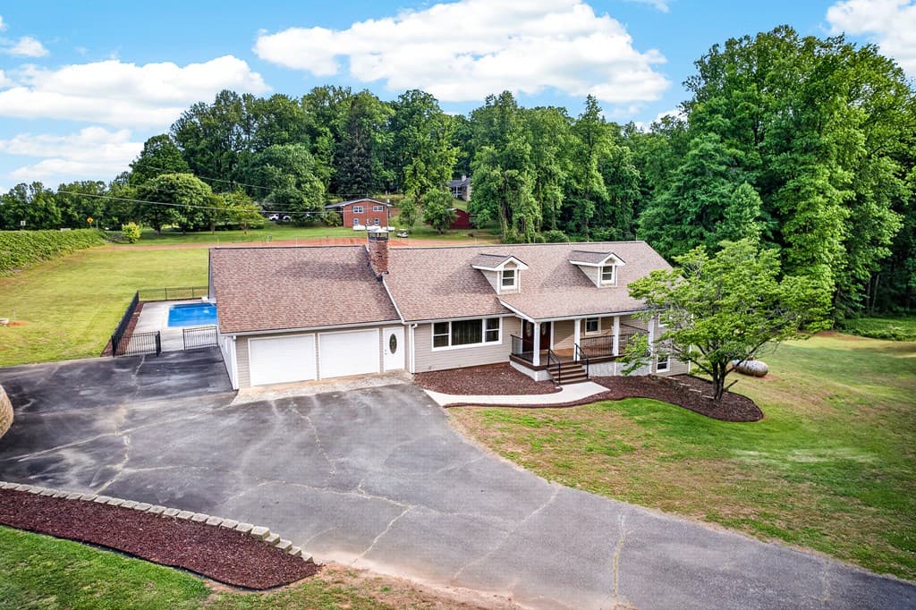 165 Porter Springs Road, Dahlonega GA 30533 - Photo