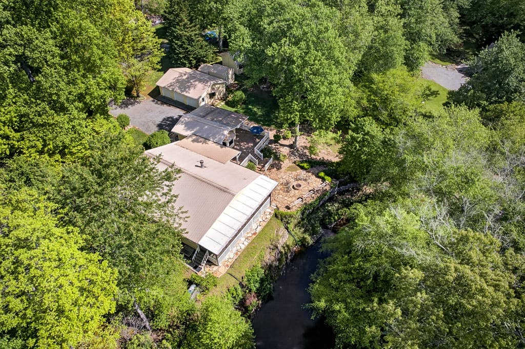 401 Mountain Rivers Road, Mineral Bluff GA 30559 - Photo