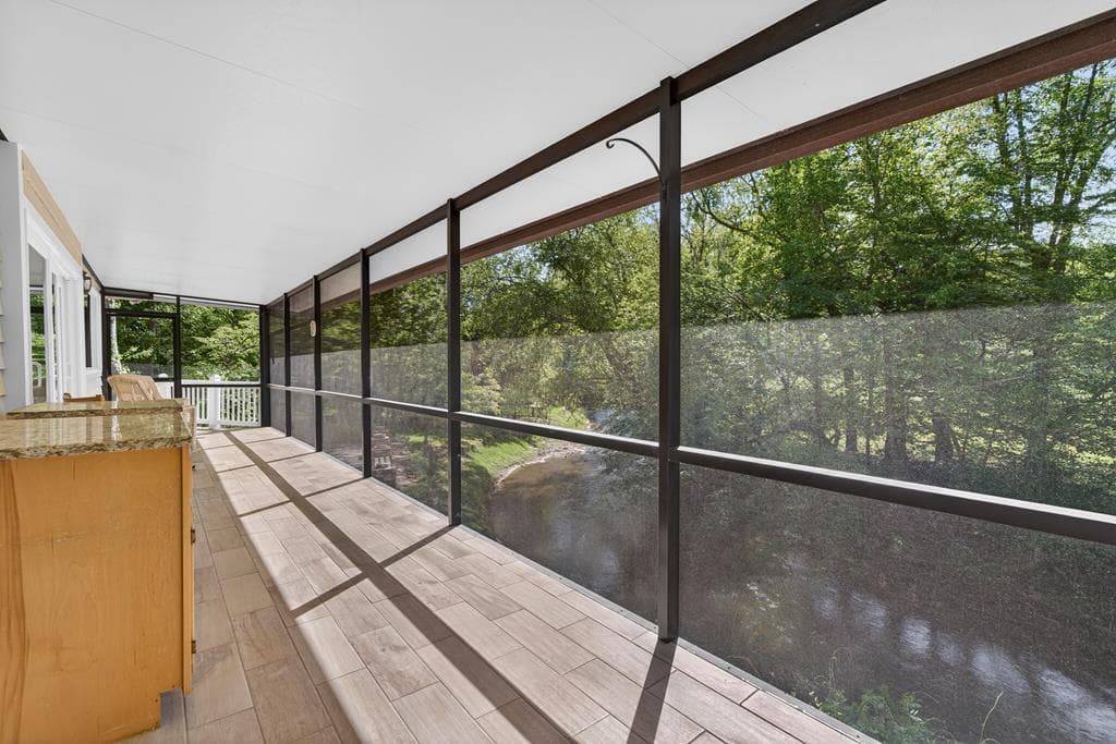 401 Mountain Rivers Road, Mineral Bluff GA 30559 - Photo