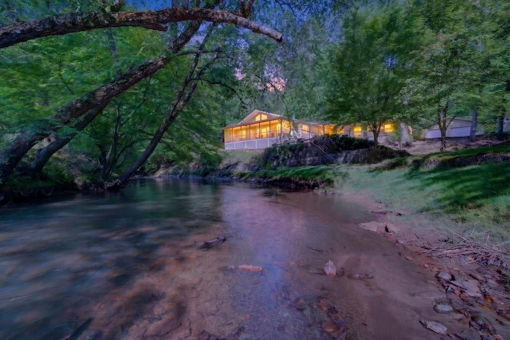 401 Mountain Rivers Road, Mineral Bluff GA 30559 - Primary photo