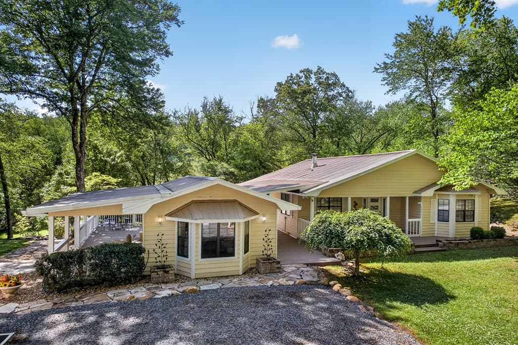 401 Mountain Rivers Road, Mineral Bluff GA 30559 - Photo