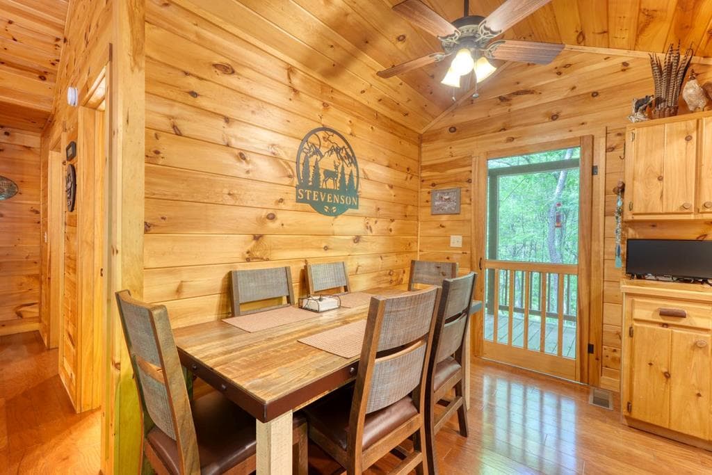 215 The Woods Road, Mineral Bluff GA 30559 - Photo