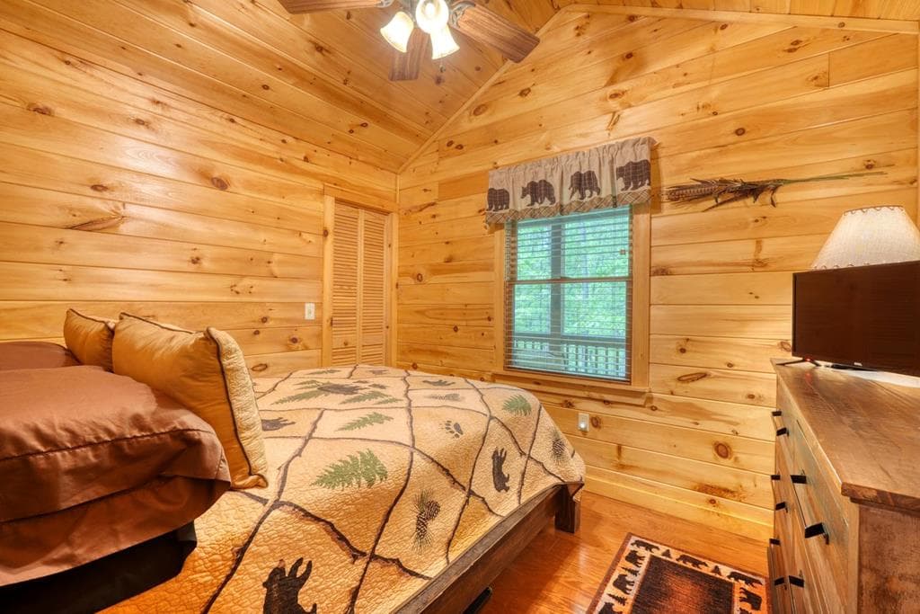 215 The Woods Road, Mineral Bluff GA 30559 - Photo