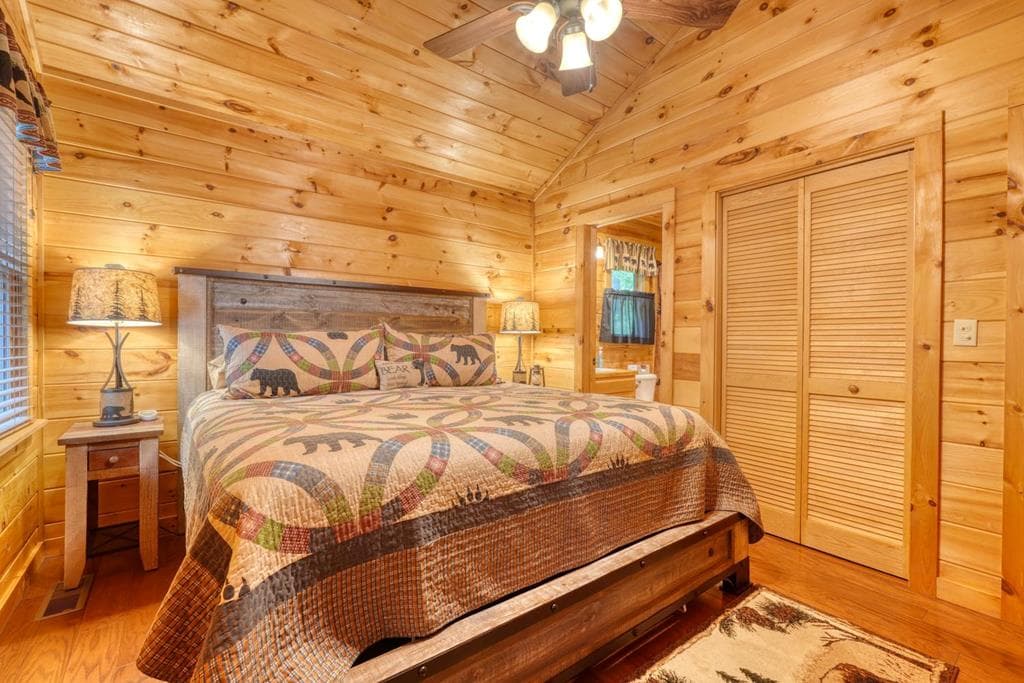 215 The Woods Road, Mineral Bluff GA 30559 - Photo