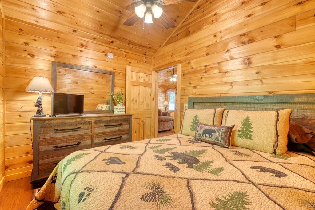 215 The Woods Road, Mineral Bluff GA 30559 - Photo